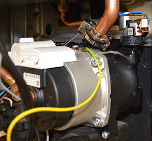 ar clas he 18.wps wires on in situ.gif